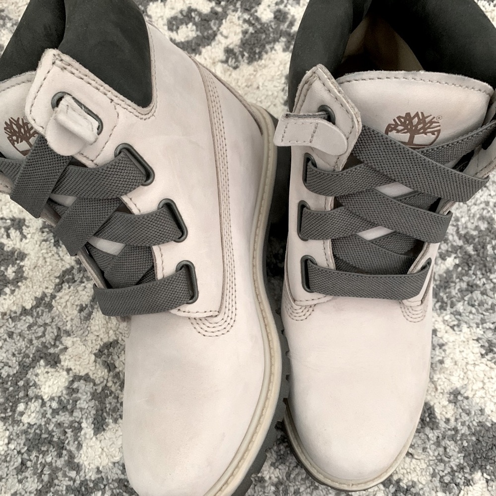 Timberland Suede like boots size 7